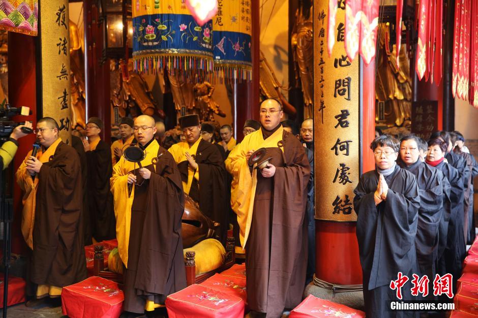 上海玉佛禅寺为台湾地震灾区举行祈福超荐法会(组图)