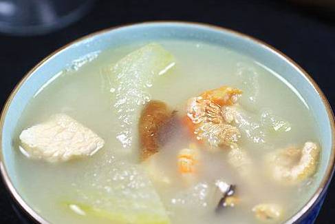 瑶柱虾米冬瓜汤
