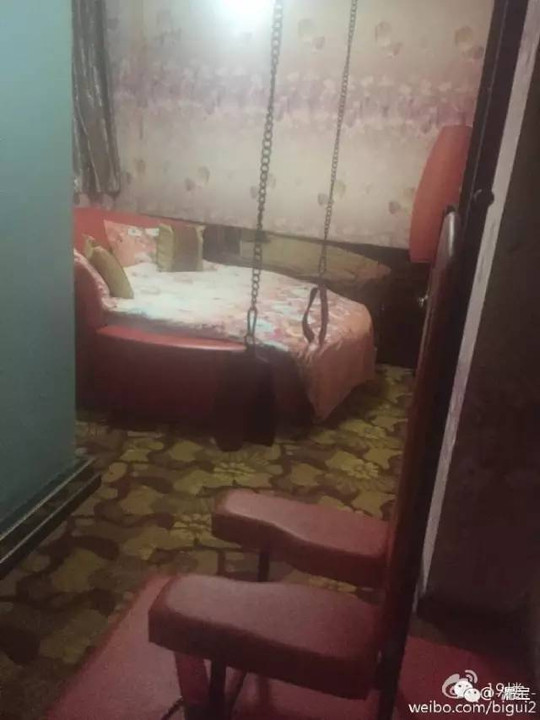 消后,玩具让两个小姑娘住这样的情趣房!网小猫情趣航空图片