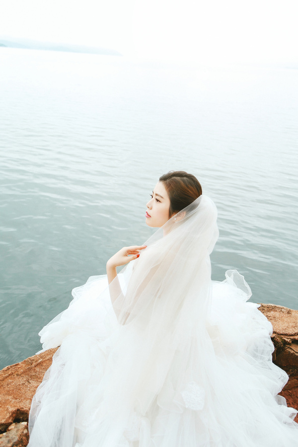 新疆婚纱订做_新疆四仟纪婚纱摄影客片分享