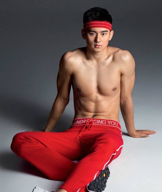 运动健身 明星们也在健身 看看这些型男