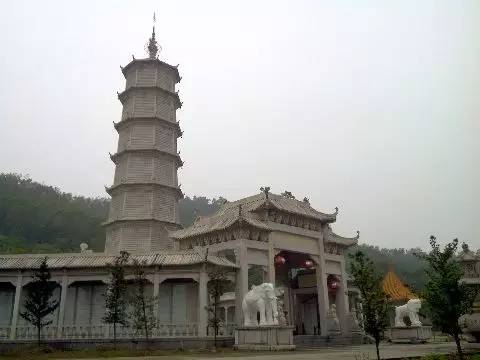 嶨
