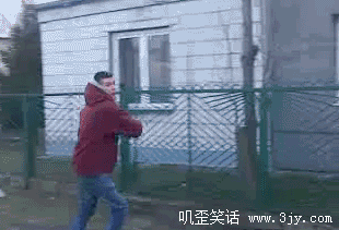 请关注微信公众帐号爆笑鱼:mmmm16811 (←长按可复制