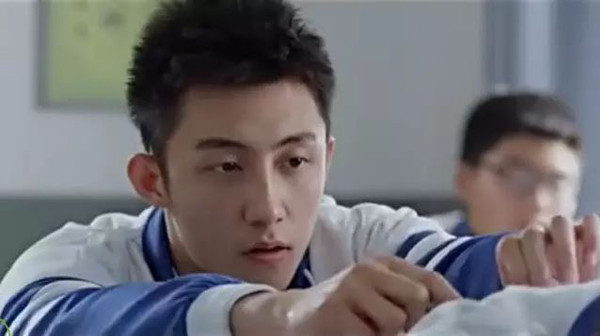 说说迹象剧惨遭下架,上瘾你的看法?网络v迹象电视剧图片