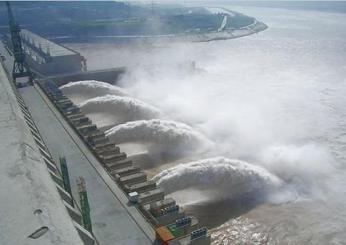 技术实力领先,整体承建葛洲坝,并承担了三峡工程65%以上的工程量