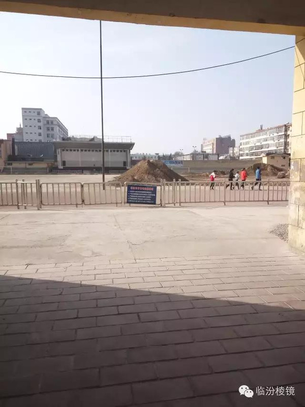 临汾市体育场已全面封闭02有通知