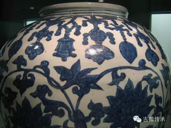 明代嘉靖瓷器剖析