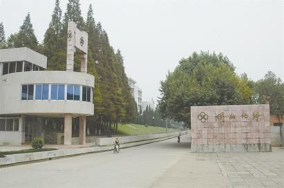 荆门统人口_渡荆门送别(3)