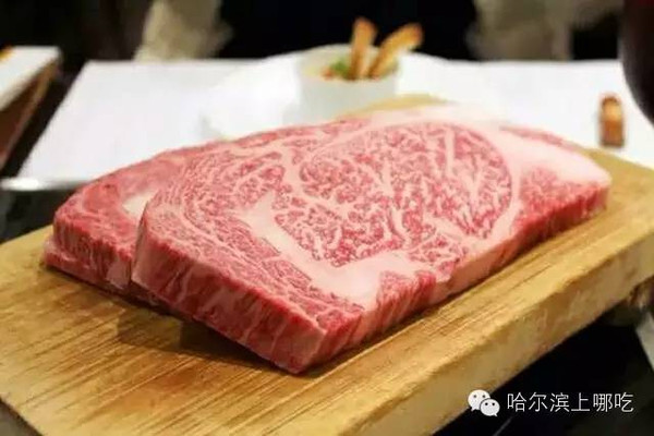 它要出身"名门望族 神户牛肉(wagyu beef)是世界上最有名气的牛肉.