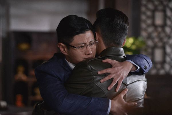 剧中赵荀与徐洪浩饰演一对兄弟,在经过家仇国