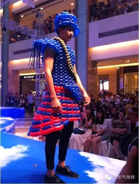 气球可以做服装,你信吗?