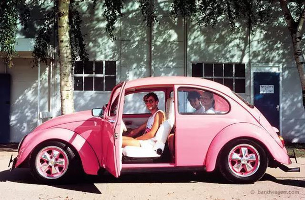 少女情怀 女司机最爱的粉色车-搜狐汽车