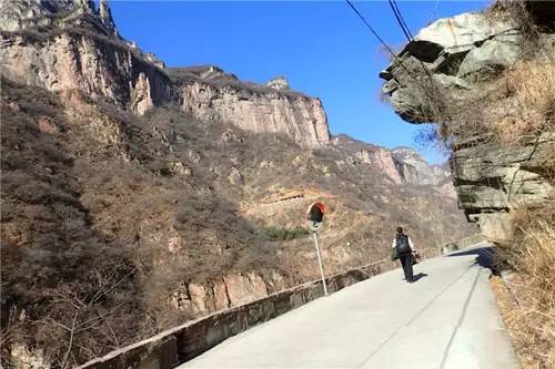 摄影|心无间 关山 景区地址:河南省辉县市上八里镇境内