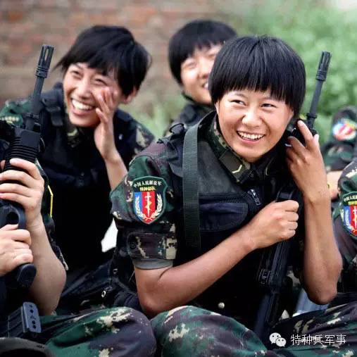 中国首支女子特战连"响箭特种部队特战女兵"