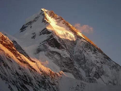 世界第三高峰:kangchenjunga—干城章嘉峰(海拔8586米)