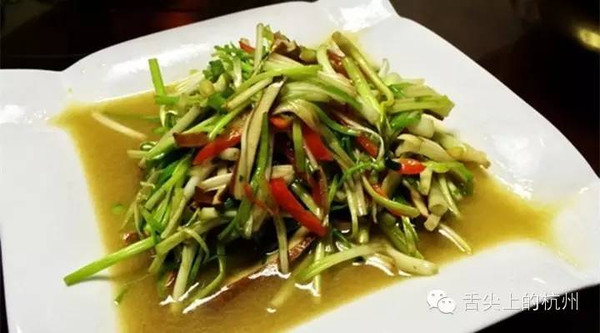 鹿晗被围堵、Baby扮姑姑…《奔兄》路透不断