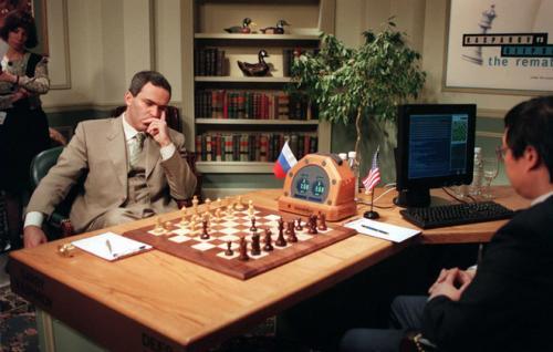 1997年人机大战震惊世界 电脑深蓝战胜国象棋