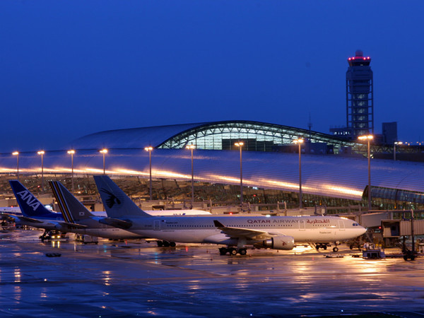 大阪关西国际机场 kansai international airport 广阔的空间是机场