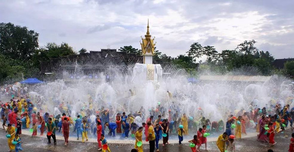 泰国最好玩的节日来了,泰国泼水节游玩指南