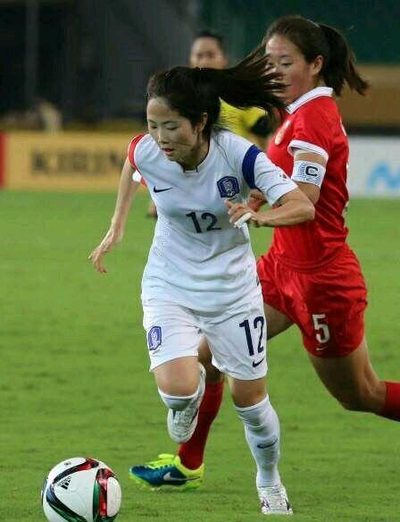 韩国女足输了,但是小可爱李玟娥赢了!