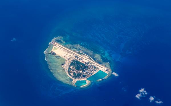 委员建议:将永兴岛打造成全球离岸公司注册地