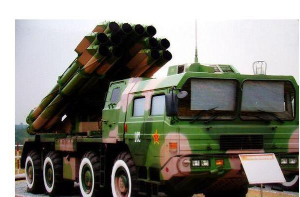 中国火箭炮世界排行_中国超远程新火箭炮卫士2D,中国的火箭炮在世界的