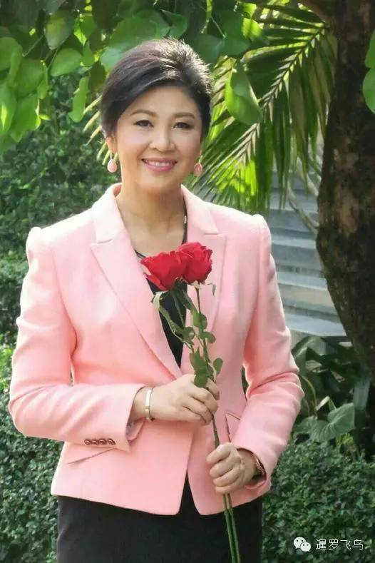泰国前美女总理英拉发文恭祝女同胞妇女节快乐!