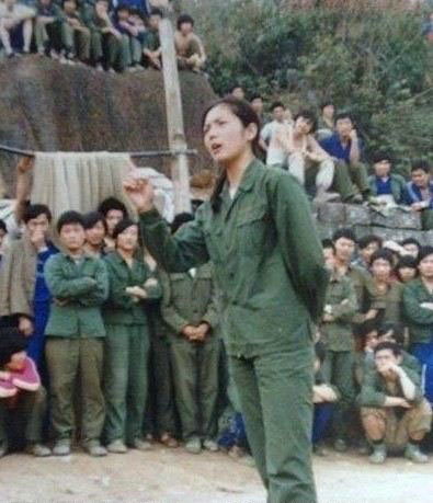 对越反击战中的中国女兵