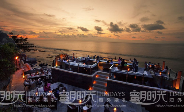 named world's best hotel bar by cnn travel a couple years ago