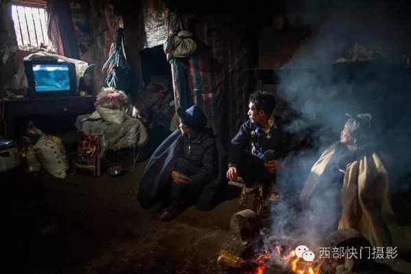 你们都错了,这才是最穷困的农村生活!