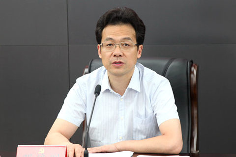 成都市委副书记邓修明任中央国家机关纪工委书