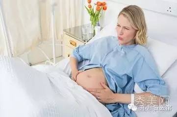 临产孕妇被赶下车图片_WWW.66152.COM