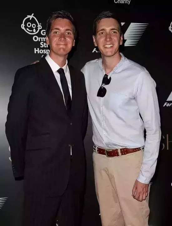 oliver phelps & james phelps 虽然名气不大,但两人的演艺事业仍在