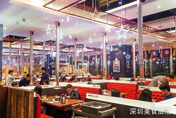 看欧巴如何上演烤肉店里的韩剧,这套路都往心