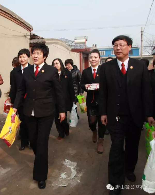 3月3日上午,由唐山市中级人民法院机关党委书记带队,三级高级法官