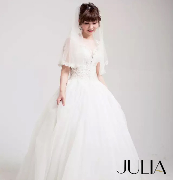 婚纱礼服_julia婚纱礼服(2)