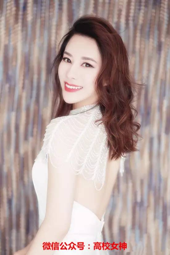 山东电视台十大美女主持人,像汉子一样霸气外露?