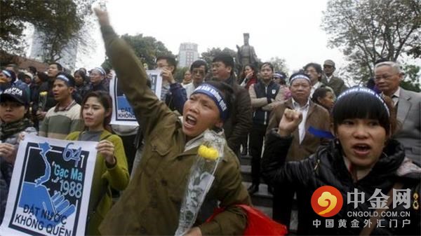 越南首都爆发反华游行 中国曾援助越南为何却
