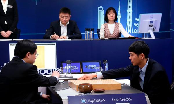 新华社评围棋人机大战：不怕电脑记性好 就怕爱学习