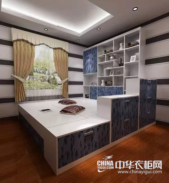让榻榻米拯救小户型衣柜缺陷(组图)