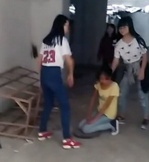 网上流传的视频。视频截图
