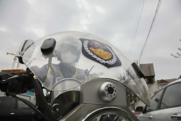 上海在警用摩托车上装行车记录仪 可回放给司
