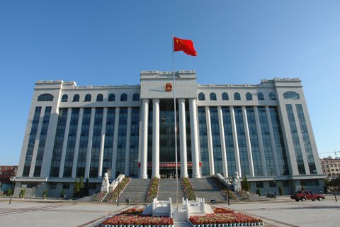 内蒙古通辽市中级法院一庭长办公室坠亡
