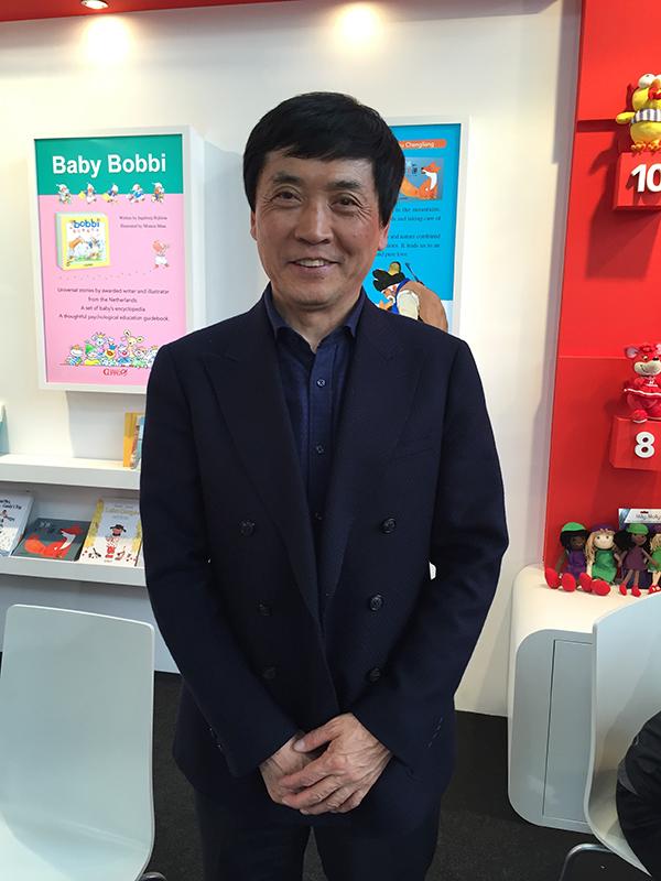 曹文轩获国际安徒生奖 故乡将建儿童主题乐园