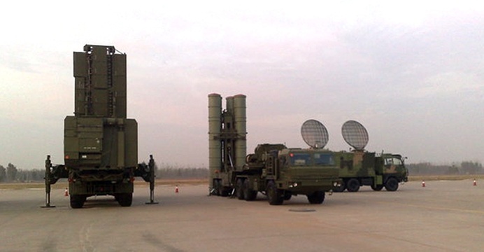 俄罗斯确认 向伊朗供应首批 s-300防空导弹系统