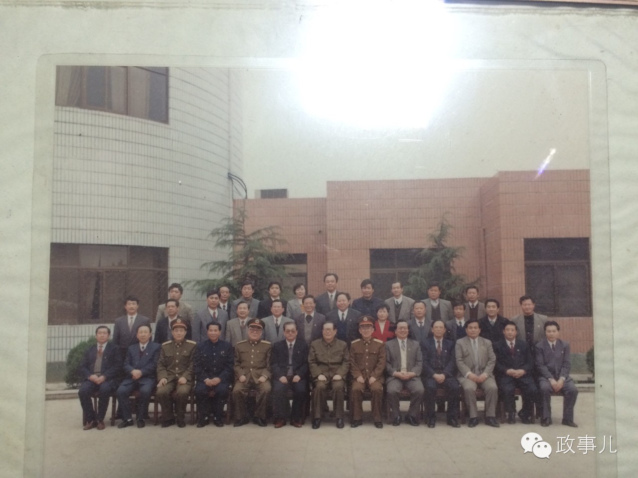 ͼ1995꣬񵽹ӲʱĺӰ