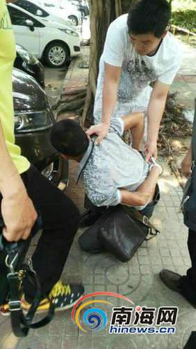 抓捕现场。