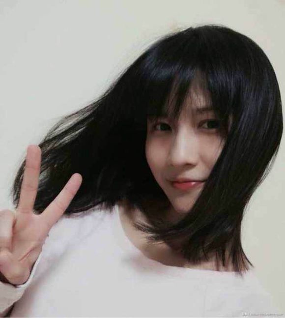 papi酱紧随"国民老公"王思聪,力压"奶茶妹妹"章泽天,叫兽易小星等众多