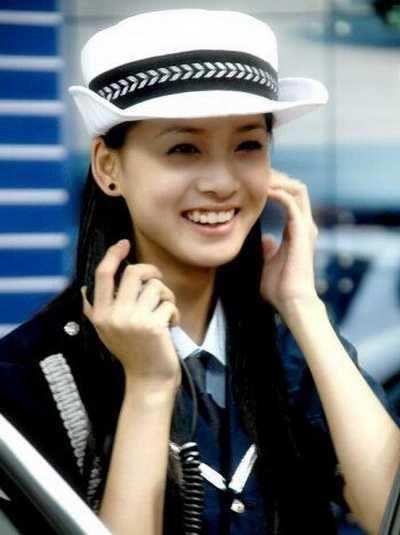 10最后是一组中国内地的美女,女警!泥潭最爱v美女图片