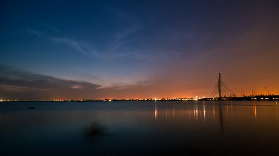 西太湖的夜景